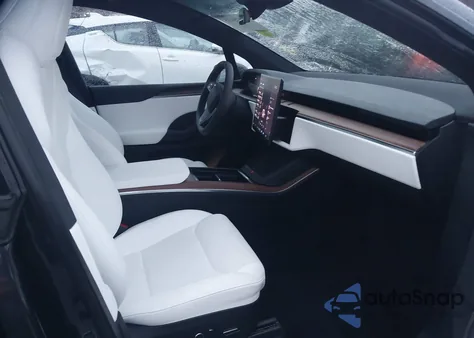 2025 Tesla Model X Long Range из США, поврежденный, VIN 7SAXCDE53SF469804